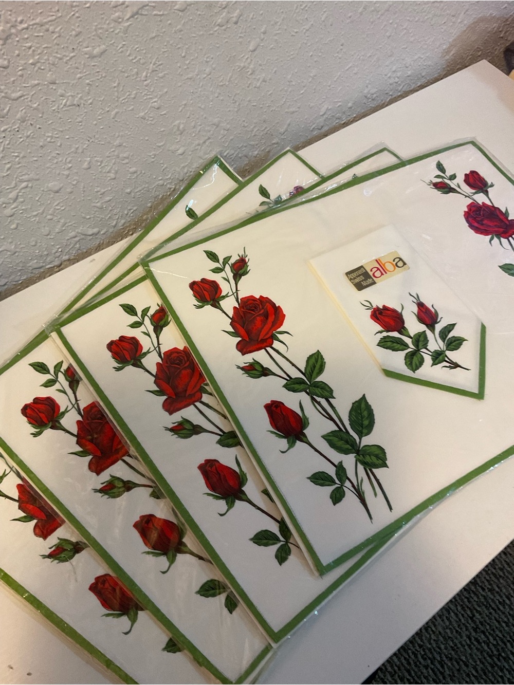 Vintage Placemats Set of Four New Roses Napkins NOS